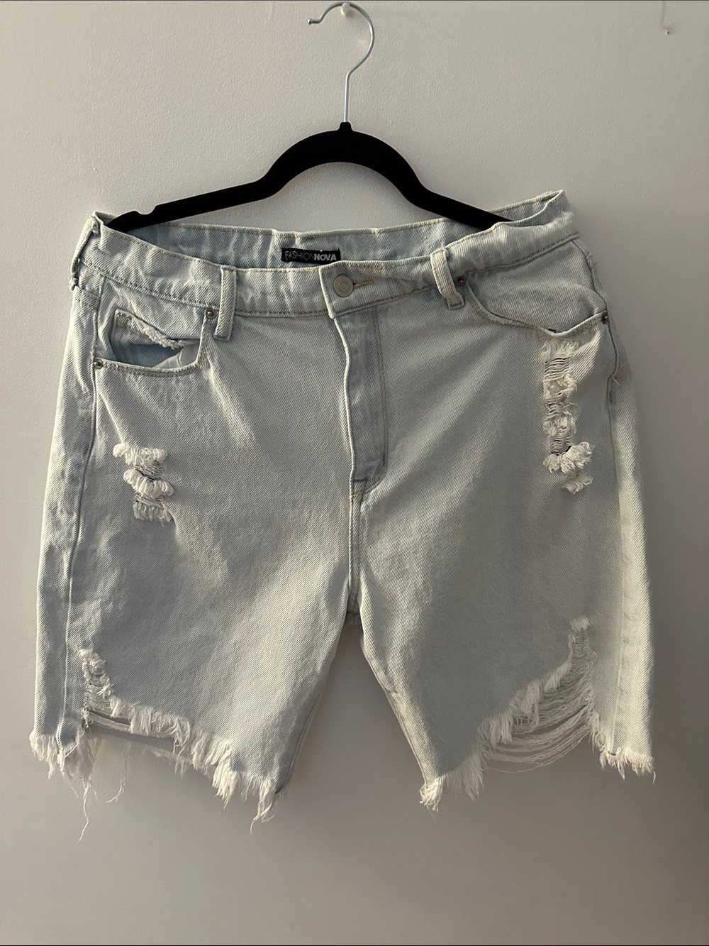 Fashion Nova Women Distressed Denim Shorts Size 13